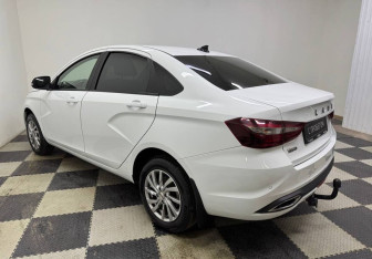 Подержанный автомобиль LADA (ВАЗ) Vesta Sedan 2023 года (7 фото)