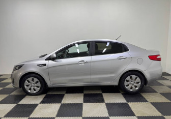 Подержанный автомобиль Kia Rio Sedan 2012 года (8 фото)