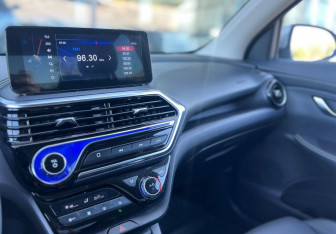 Подержанный автомобиль Changan Alsvin 2023 года (12 фото)