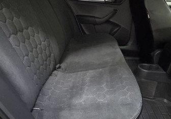 Подержанный автомобиль Skoda Rapid Liftback 2019 года (11 фото)