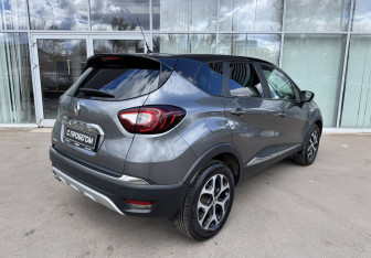 Подержанный автомобиль Renault Kaptur 2016 года (5 фото)