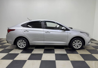 Подержанный автомобиль Hyundai Solaris Sedan 2017 года (4 фото)