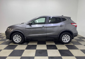 Подержанный автомобиль Nissan Qashqai 2017 года (8 фото)