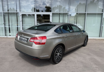 Подержанный автомобиль Citroen C5 Wagon 2008 года (5 фото)