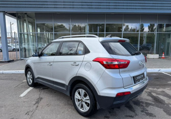 Подержанный автомобиль Hyundai Creta 2017 года (7 фото)