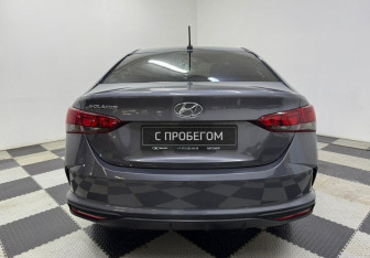 Подержанный автомобиль Hyundai Solaris Sedan 2021 года (6 фото)