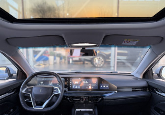 Подержанный автомобиль LIVAN S6Pro 2023 года (9 фото)