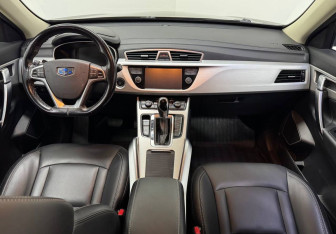 Подержанный автомобиль Geely Atlas 2019 года (10 фото)