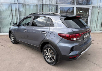 Подержанный автомобиль Kia Rio Hatchback 2021 года (7 фото)