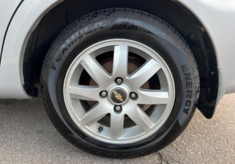 Подержанный автомобиль Chevrolet Rezzo 2008 года (13 фото)