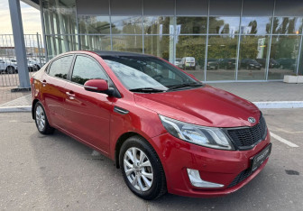 Подержанный автомобиль Kia Rio Sedan 2013 года (3 фото)