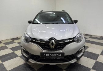 Подержанный автомобиль Renault Kaptur 2021 года (2 фото)