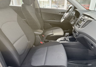 Подержанный автомобиль Hyundai Creta 2017 года (10 фото)