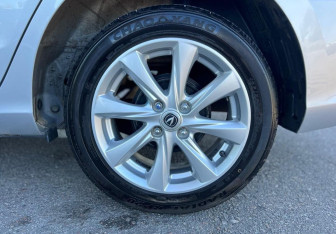 Подержанный автомобиль Changan Alsvin 2023 года (11 фото)