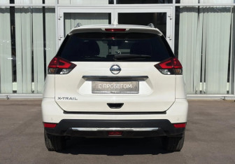 Подержанный автомобиль Nissan X-Trail 2019 года (6 фото)