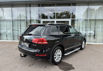 Подержанный автомобиль Volkswagen Touareg 2013 года (5 фото)