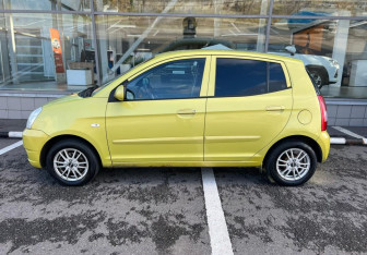 Подержанный автомобиль Kia Picanto 2007 года (8 фото)