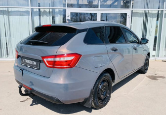 Подержанный автомобиль LADA (ВАЗ) Vesta Wagon 2019 года (5 фото)
