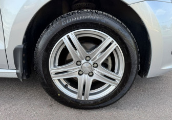 Подержанный автомобиль Volkswagen Polo Sedan 2014 года (12 фото)