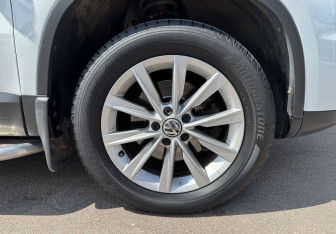 Подержанный автомобиль Volkswagen Tiguan 2014 года (12 фото)