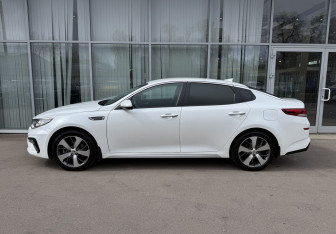 Подержанный автомобиль Kia Optima Sedan 2020 года (8 фото)