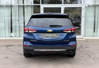 Подержанный автомобиль Chevrolet Equinox 2022 года (6 фото)