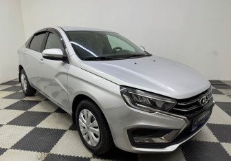 Подержанный автомобиль LADA (ВАЗ) Vesta Sedan 2024 года (3 фото)
