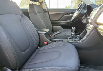 Подержанный автомобиль Hyundai Creta 2021 года (14 фото)