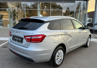 Подержанный автомобиль LADA (ВАЗ) Vesta Wagon 2021 года (5 фото)