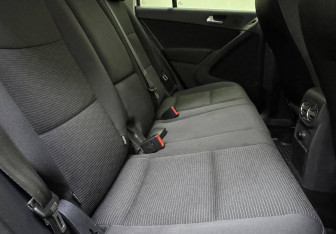 Подержанный автомобиль Volkswagen Tiguan 2012 года (11 фото)