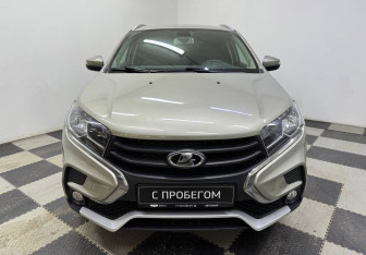 Подержанный автомобиль LADA (ВАЗ) XRAY 2020 года (2 фото)