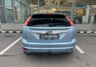 Подержанный автомобиль Ford Focus Hatchback 2008 года (6 фото)