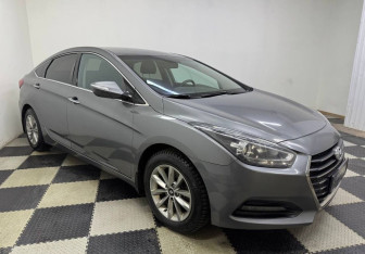 Подержанный автомобиль Hyundai i40 Sedan 2015 года (3 фото)