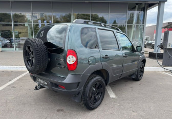Подержанный автомобиль Chevrolet Niva 2016 года (5 фото)