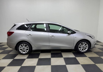 Подержанный автомобиль Kia Ceed Wagon 2015 года (4 фото)