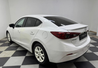 Подержанный автомобиль Mazda 3 Sedan 2014 года (7 фото)