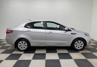 Подержанный автомобиль Kia Rio Sedan 2011 года (4 фото)