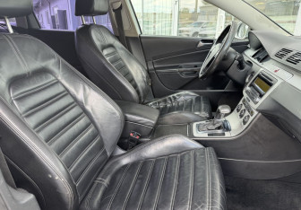 Подержанный автомобиль Volkswagen Passat Wagon 2009 года (10 фото)