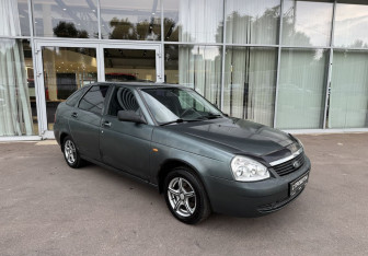 Подержанный автомобиль LADA (ВАЗ) Priora Hatchback 2011 года (3 фото)