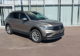 Подержанный автомобиль Volkswagen Tiguan 2021 года (3 фото)