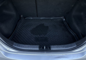 Подержанный автомобиль Kia Ceed Hatchback 2011 года (13 фото)