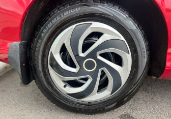 Подержанный автомобиль Peugeot 308 Hatchback 2008 года (12 фото)