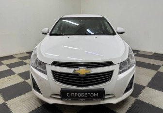 Подержанный автомобиль Chevrolet Cruze Sedan 2013 года (2 фото)