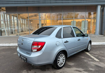Подержанный автомобиль LADA (ВАЗ) Granta Sedan 2014 года (5 фото)