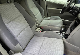 Подержанный автомобиль Peugeot 207 Hatchback 2010 года (9 фото)