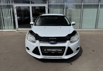 Подержанный автомобиль Ford Focus Hatchback 2013 года (2 фото)