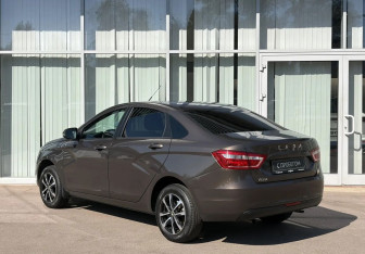 Подержанный автомобиль LADA (ВАЗ) Vesta Sedan 2020 года (7 фото)