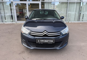 Подержанный автомобиль Citroen C4 Hatchback 2012 года (2 фото)
