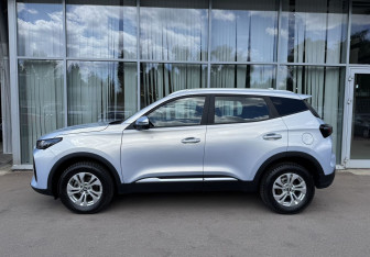 Подержанный автомобиль Chery Tiggo 4 2025 года (8 фото)