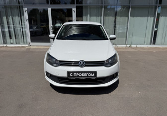 Подержанный автомобиль Volkswagen Polo Sedan 2011 года (2 фото)